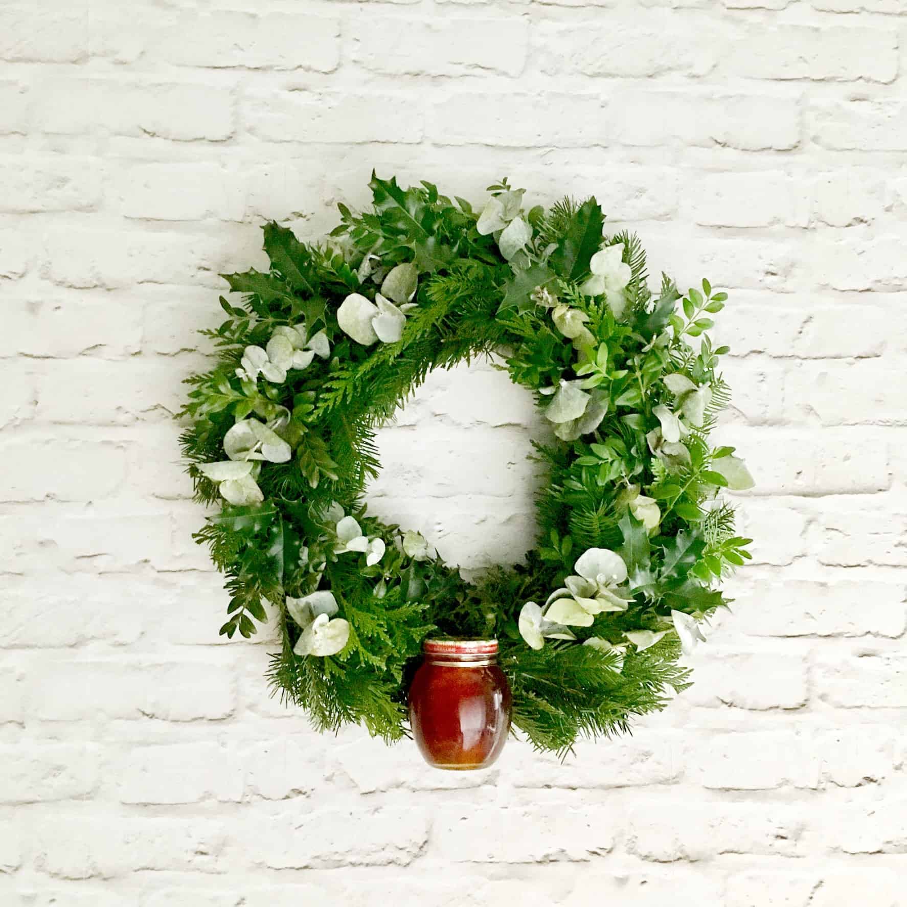 How to Make a Christmas Wreath From Scratch Crafty Little Gnome