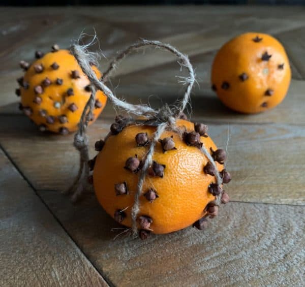 How to Make Cloved Studded Orange Pomander Balls - Crafty Little Gnome