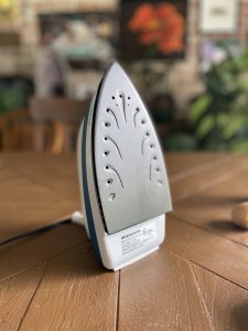How to clean an iron with homemade supplies.
