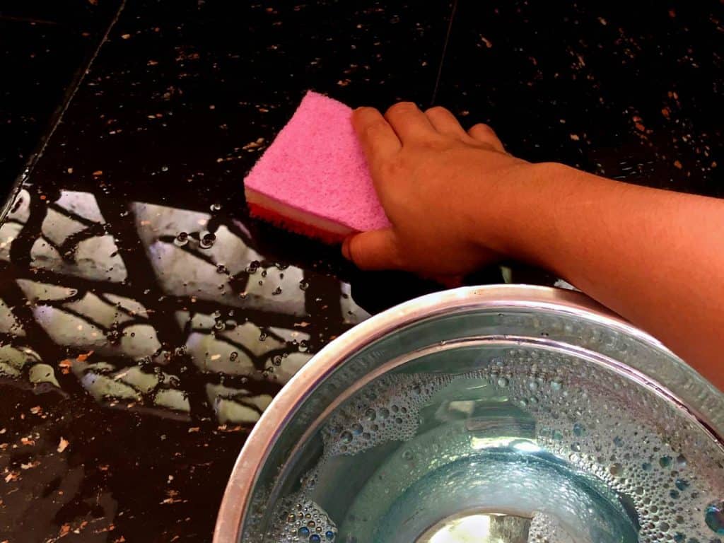 Sponge in order to clean quartz countertops.