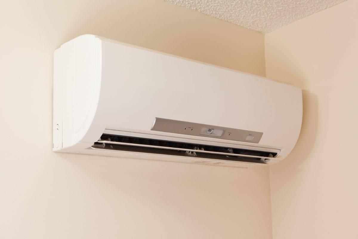 Mini Split vs Ducted Heat Pumps: What’s The Difference?